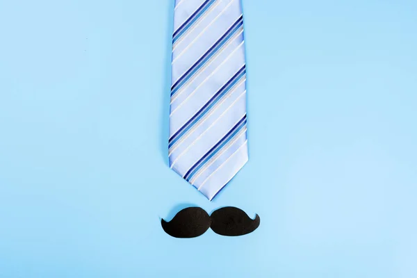 Happy Father Day Concepto Fondo Con Corbata Azul Bigote Negro — Foto de Stock