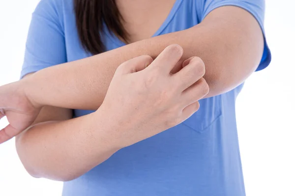 Γυναίκα Ξύνοντας Χέρι Της Απομονωμένο Λευκό Φόντο Ιατρική Υγειονομική Περίθαλψη — Φωτογραφία Αρχείου