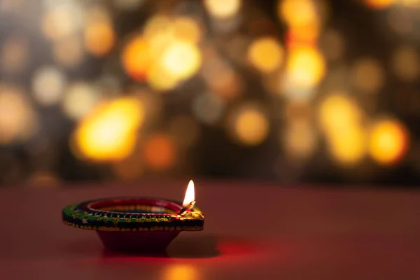 Indiska Festivalen Diwali Diya Oljelampor Tända Färgglada Rangoli Hinduisk Tradition — Stockfoto