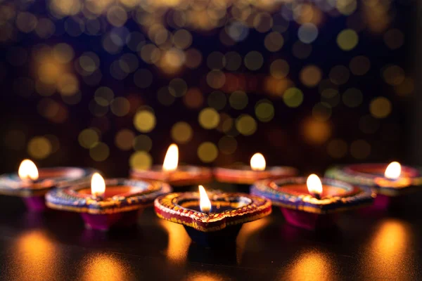 Indiska Festivalen Diwali Diya Oljelampor Tända Färgglada Rangoli Hinduisk Tradition — Stockfoto