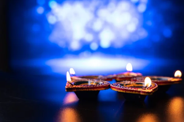 Indiska Festivalen Diwali Diya Oljelampor Tända Färgglada Rangoli Hinduisk Tradition — Stockfoto