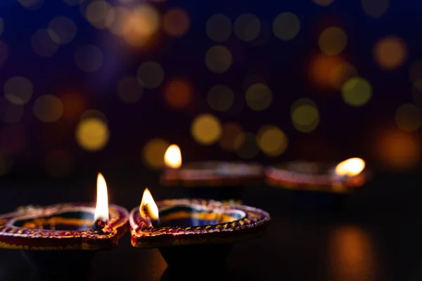 Indiska Festivalen Diwali Diya Oljelampor Tända Färgglada Rangoli Hinduisk Tradition — Stockfoto