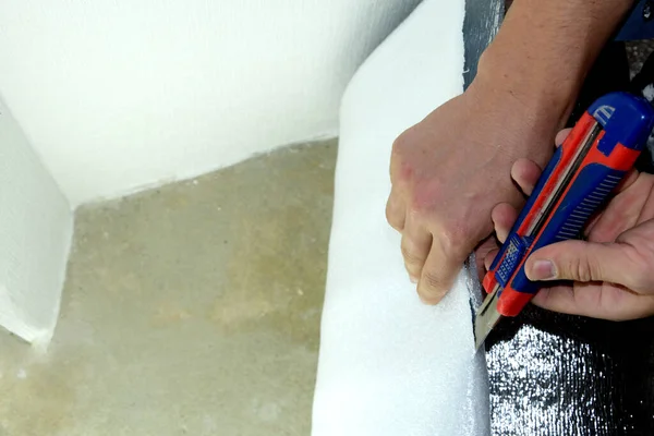 Man Repairing Apartment Making Floor Insulation Foil Insulation Hand Cuts — Stock Photo, Image