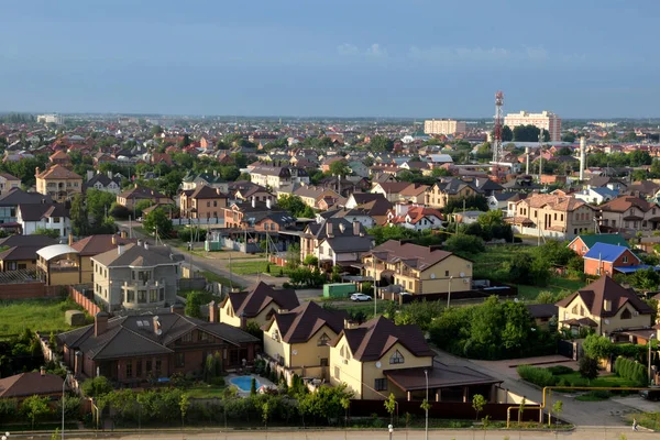 私人部门的城市景观 许多私人住宅 顶楼观景 图库照片