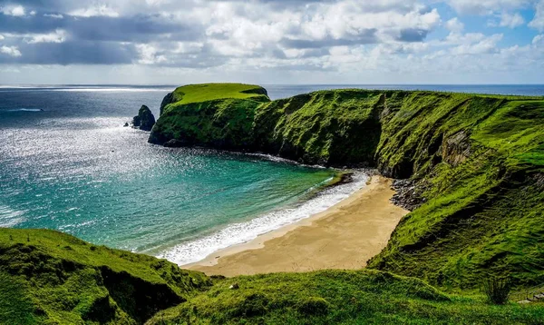 Una Splendida Spiaggia Forma Mezzaluna Glencolmcille Irlanda — Foto Stock
