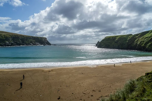 Una Splendida Spiaggia Forma Mezzaluna Glencolmcille Irlanda — Foto Stock