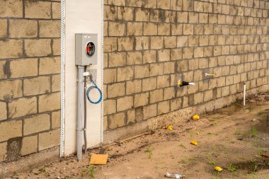 Batı-Orta Florida 'da yeni ev inşaatı temeller, blok, çerçeve, elektrik, tesisat, havalandırma ve kirişler.