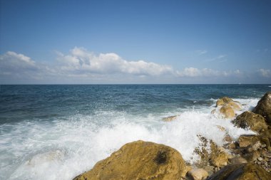 Güzel sahil ve tropikal deniz
