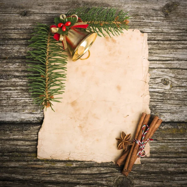 Vánoční Dekorace Přes Staré Dřevo Pozadí — Stock fotografie