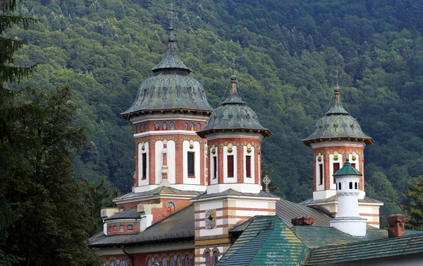 Monastère Sinaia Dans Les Montagnes Des Carpates Comté Prahova Roumanie Images De Stock Libres De Droits