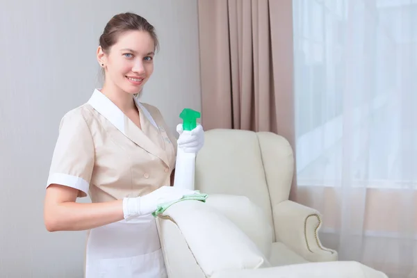 Girl Cleaning Uniform Wipes Cleans Upholstered Furniture Cleaning Service Hotel — Stock Photo, Image