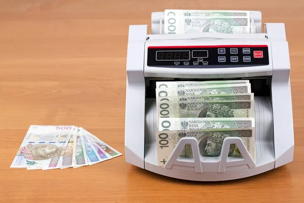 Polish Zloty in a counting machine