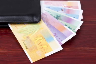 Siyah cüzdanda Komor Frangı 