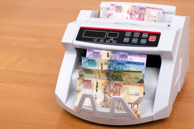 Sayma makinesinde Kenya Şilini 