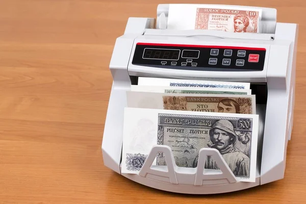 Old Polish money in a counting machine