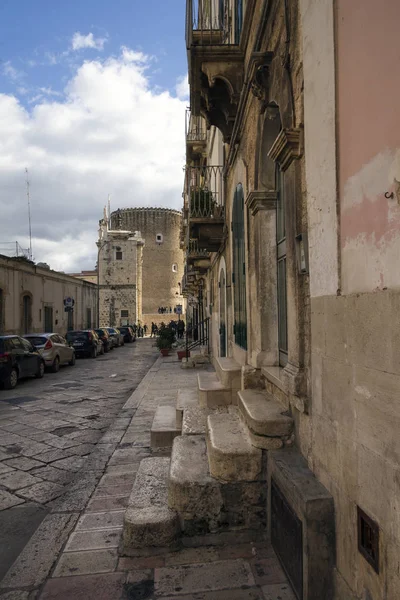 Туристы Идущие Улицам Города Таранто Апулия Апулия Италия — стоковое фото