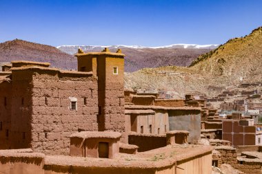 Fas 'ın Atlas Dağları' ndaki Tizi ve Tichka köyü..