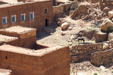 Fas 'ın Atlas Dağları' ndaki Tizi ve Tichka köyü..
