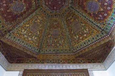 Asya tarzında dekore edilmiş iç dekorasyon ayrıntıları