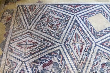 Taormina 'nın eski mimari detayları - ünlü Akdeniz tatil köyü, Sicilya, İtalya.