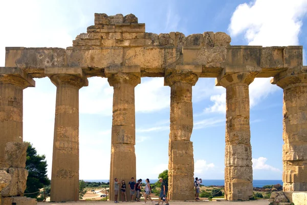Древние Руины Каменного Храма Природы Вид Холма Города Сегеста Сицилии — стоковое фото