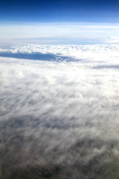 Veduta Aerea Aereo Montagne Coperte Nuvole — Foto Stock