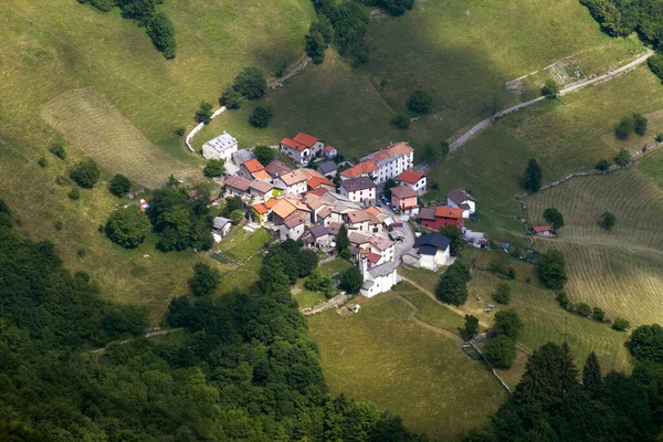 Krajobraz Alp Szwajcarskich Lecie — Zdjęcie stockowe