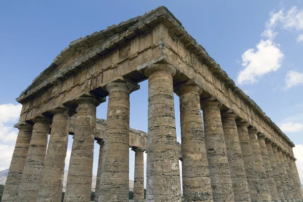 Ruínas Antigas Templo Pedra Natureza Vista Cidade Segesta Sicília Itália — Fotografia de Stock