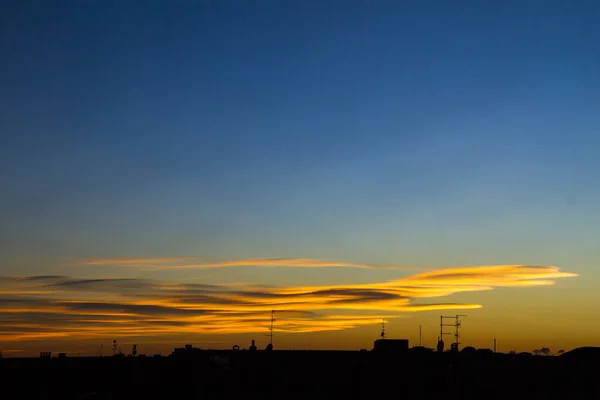 Orange Solnedgång Himlen Över Staden — Stockfoto