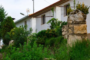 Benizar 800 metre yüksekliğinde bir köydür. İnanılmaz tipik bir mutfağı ve harika manzarası var. Murcia (İspanya), İspanya 'nın Moratalla ilçesine bağlı bir şehirdir.)