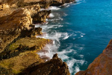 Alicante 'deki Benidorm uçurumları (İspanya)