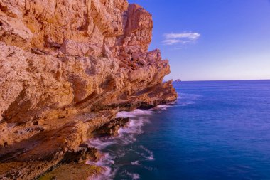 Alicante 'deki Benidorm uçurumları (İspanya)