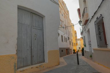 Kıyı kasabasının eski kasabası Calpe İspanya 'da ziyaret edilecek en güzel şehirlerden biridir.