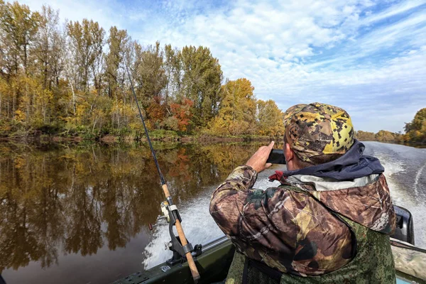 Pesca Autunnale Dalla Barca Motore Traballanti — Foto Stock