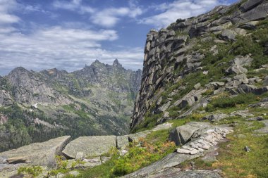 Mount Ergaki - Batı Sayans bir yaz gününde