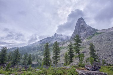 Mount Ergaki - Batı Sayans bir yaz gününde
