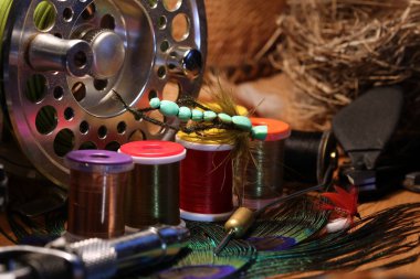 Örme için farklı aksesuarlar closeup kümesi için balıkçılık sinek uçar