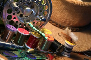 Örme için farklı aksesuarlar closeup kümesi için balıkçılık sinek uçar