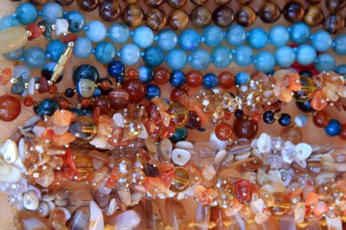 makro doku arka plan renkli boncuklar farklı şekiller