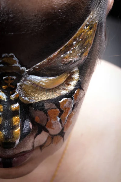 Gros Plan Body Art Papillon Totenkopf Sur Visage Fille Sur — Photo