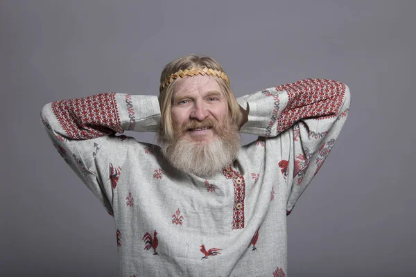 Slawischer Mann Einem Schönen National Bemalten Hemd — Stockfoto