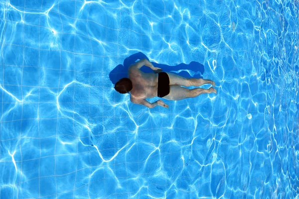 Isolerad Azurvatten Pool Och Simmare Vattnet — Stockfoto