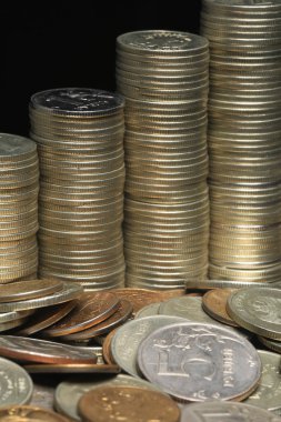 Stüdyoda yapay ışıkla çekilmiş Rus paraları.