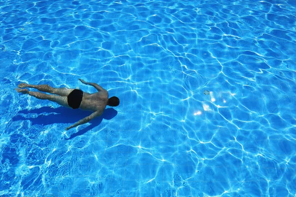 Isolerad Azurvatten Pool Och Simmare Vattnet — Stockfoto