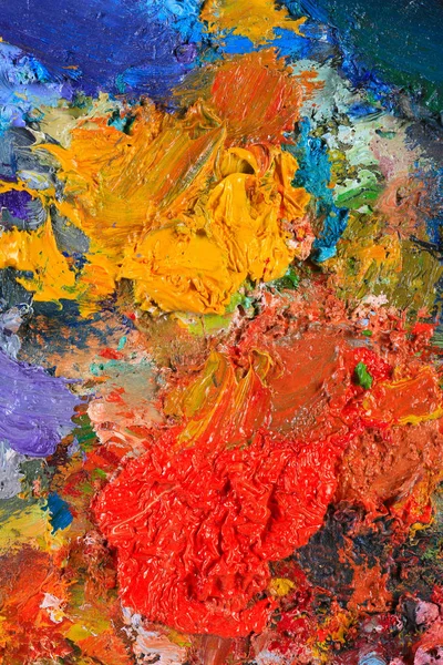 マクロアーティストのパレットや質感の異なる色や彩度の高いスタジオでの油絵具 — ストック写真