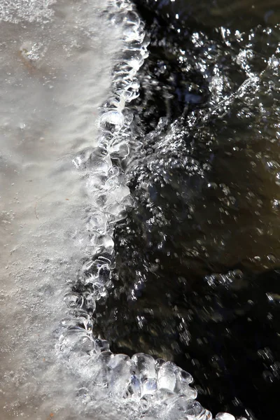 Textura Macro Agua Derretida Los Arroyos Primavera Día Soleado —  Fotos de Stock