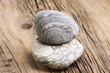 Makro yuvarlak eski yönetim kurulu Studio bir arka plan üzerinde gri taş