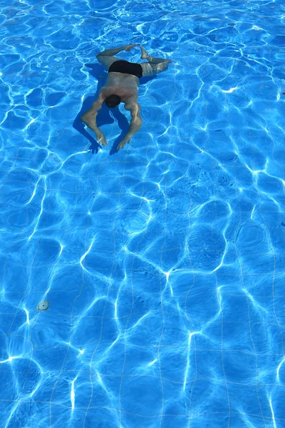 Piscina Acqua Azzurra Isolata Nuotatore Acqua — Foto Stock