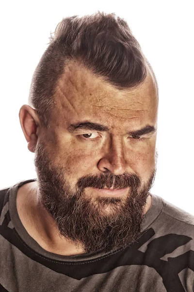 Close Retrato Homem Adulto Com Mohawk Barba Estúdio Fundo Branco — Fotografia de Stock