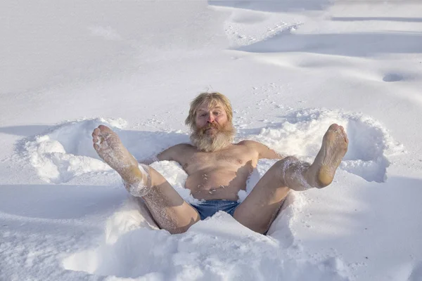 Barbudo, después de bañarse en la nieve — Foto de Stock